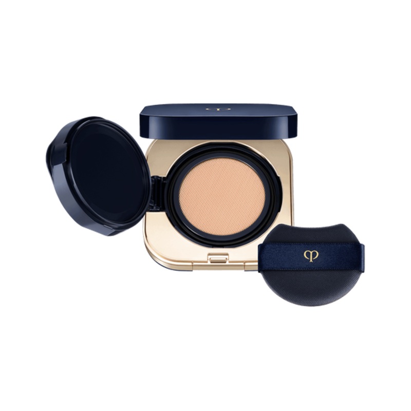 CLE DE PEAU Beaute Radiant Cushion Foundation Natural #OC00