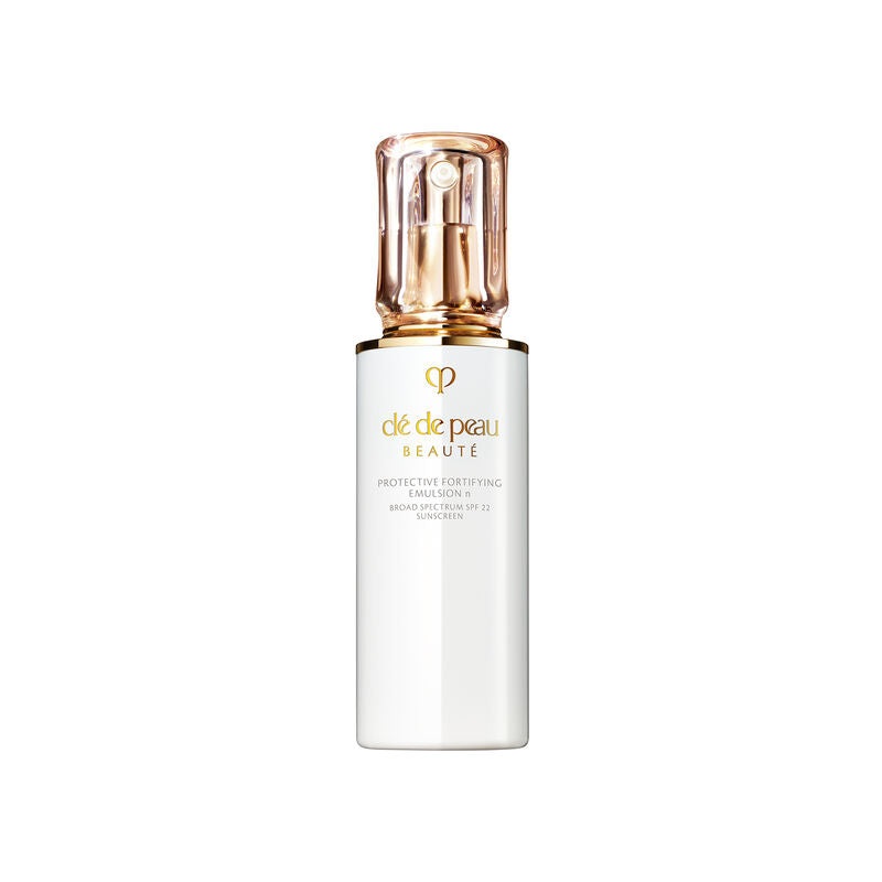 CLE DE PEAU Protective Fortifying Emulsion SPF 22 125ml