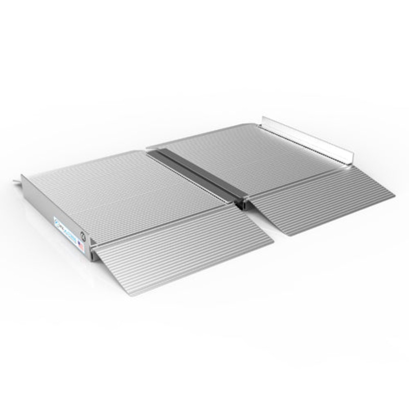 Suitcase Ramp Signature Series  2′ x 30