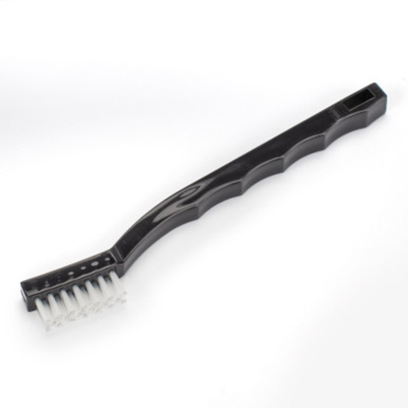 Hard Nylon Bristle Brushes 4/Pack